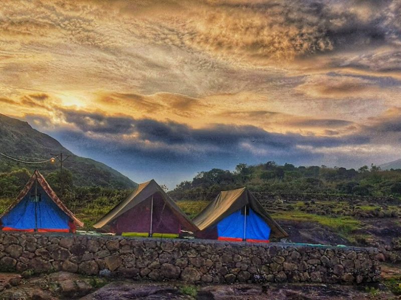 ROCKMOUNT TENT CAMPING – Kerala
