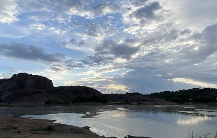 Karadi Gavi Betta and Lake Viewpoint | Lakeside Self-Camping near Bangalore