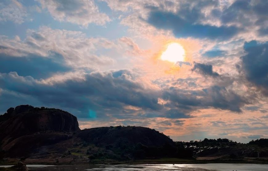 Karadi Gavi Betta and Lake Viewpoint | Lakeside Self-Camping near Bangalore