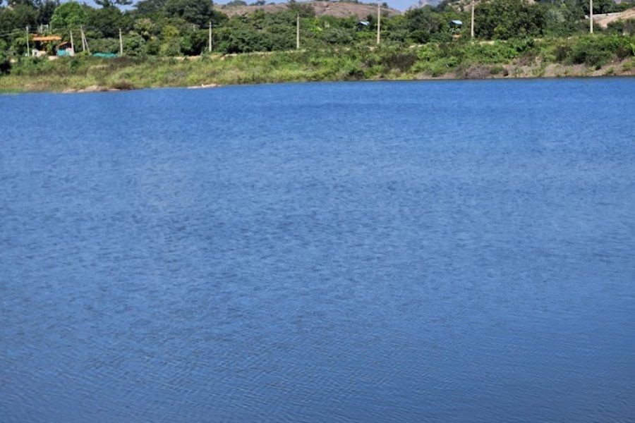 Karadi Gavi Betta and Lake Viewpoint | Lakeside Self-Camping near Bangalore